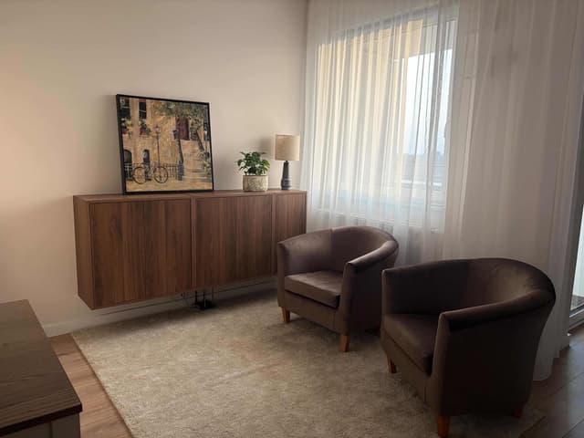 Przytulne mieszkanie na Włochach, pełne wyposażenie - Zdjęcie 2/8