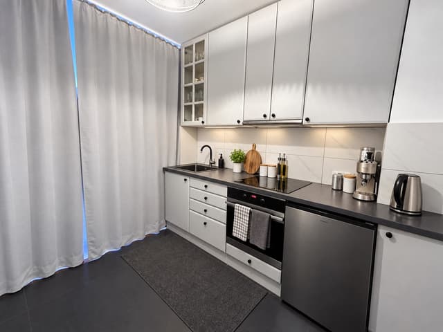 Jasna kawalerka z balkonem przy Centrum Koneser, metro - Zdjęcie 3/7