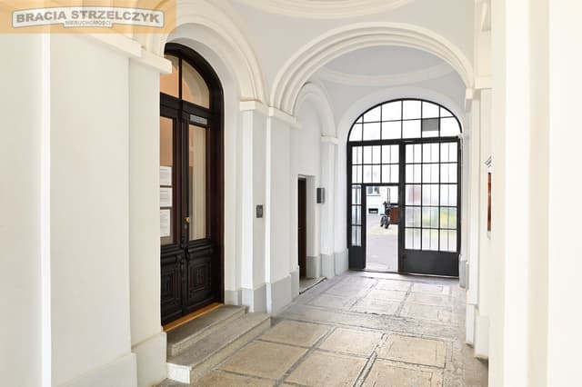 kawalerka 33,35m2 w kamiennicy Aleje Ujazdowskie Śródmieście Płn, wys - Zdjęcie 2/12