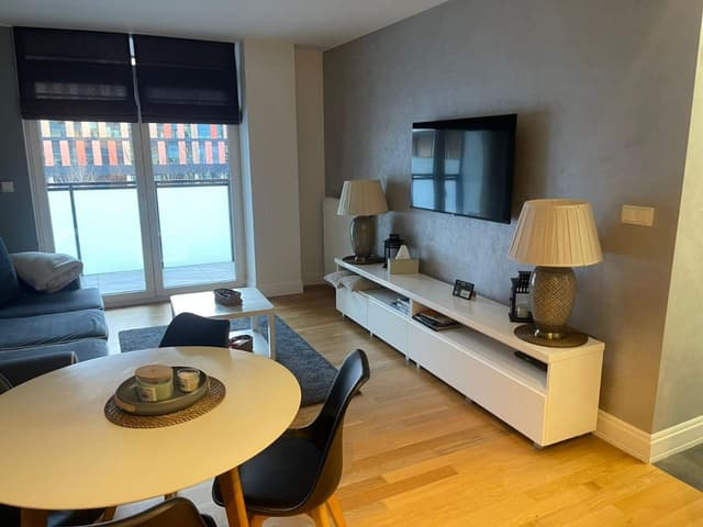 Umeblowane mieszkanie Stare Miasto z garażem - Zdjęcie 2/12