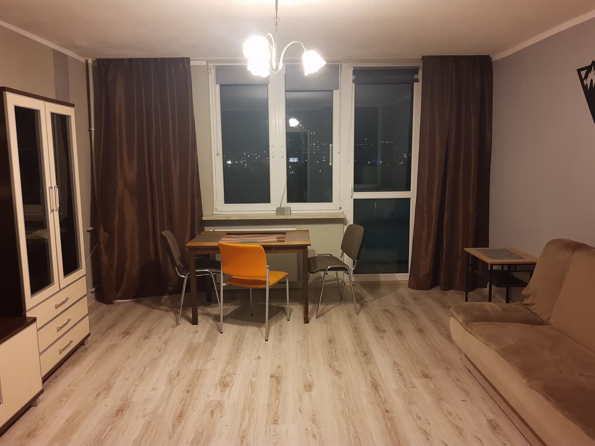 Przytulna kawalerka z widokiem na zieleń, Praga-Południe - Zdjęcie 1/5