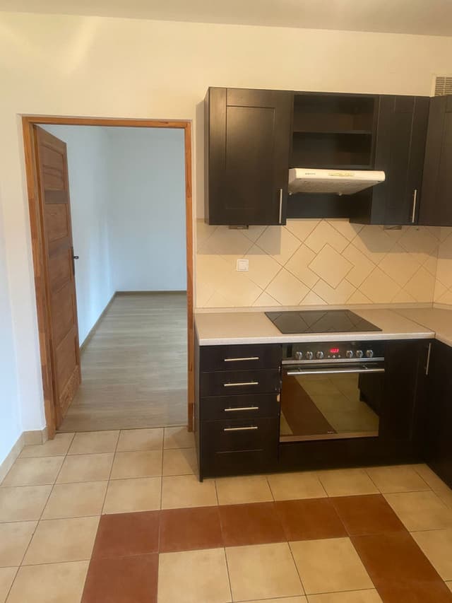 Przytulne mieszkanie w spokojnym Wawrze - Zdjęcie 2/9