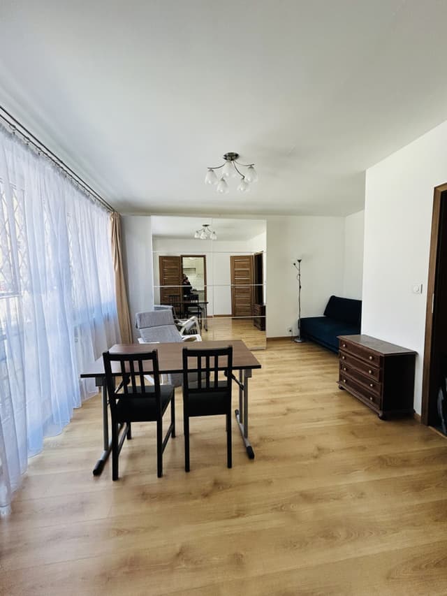 Dwupokojowe mieszkanie w Warszawie - wynajem - Zdjęcie 3/7