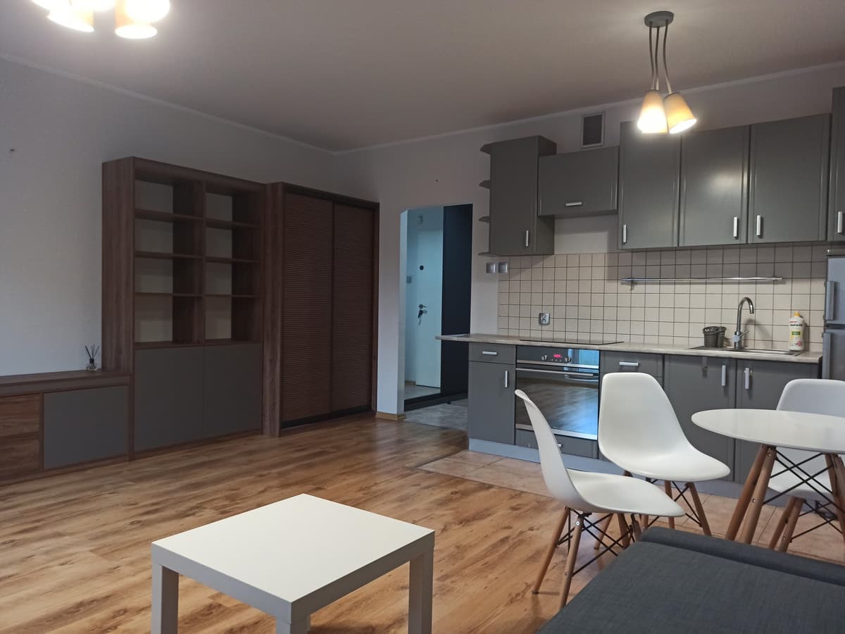 Nowoczesne mieszkanie w sercu Starego Miasta w Poznaniu - Zdjęcie 1/15