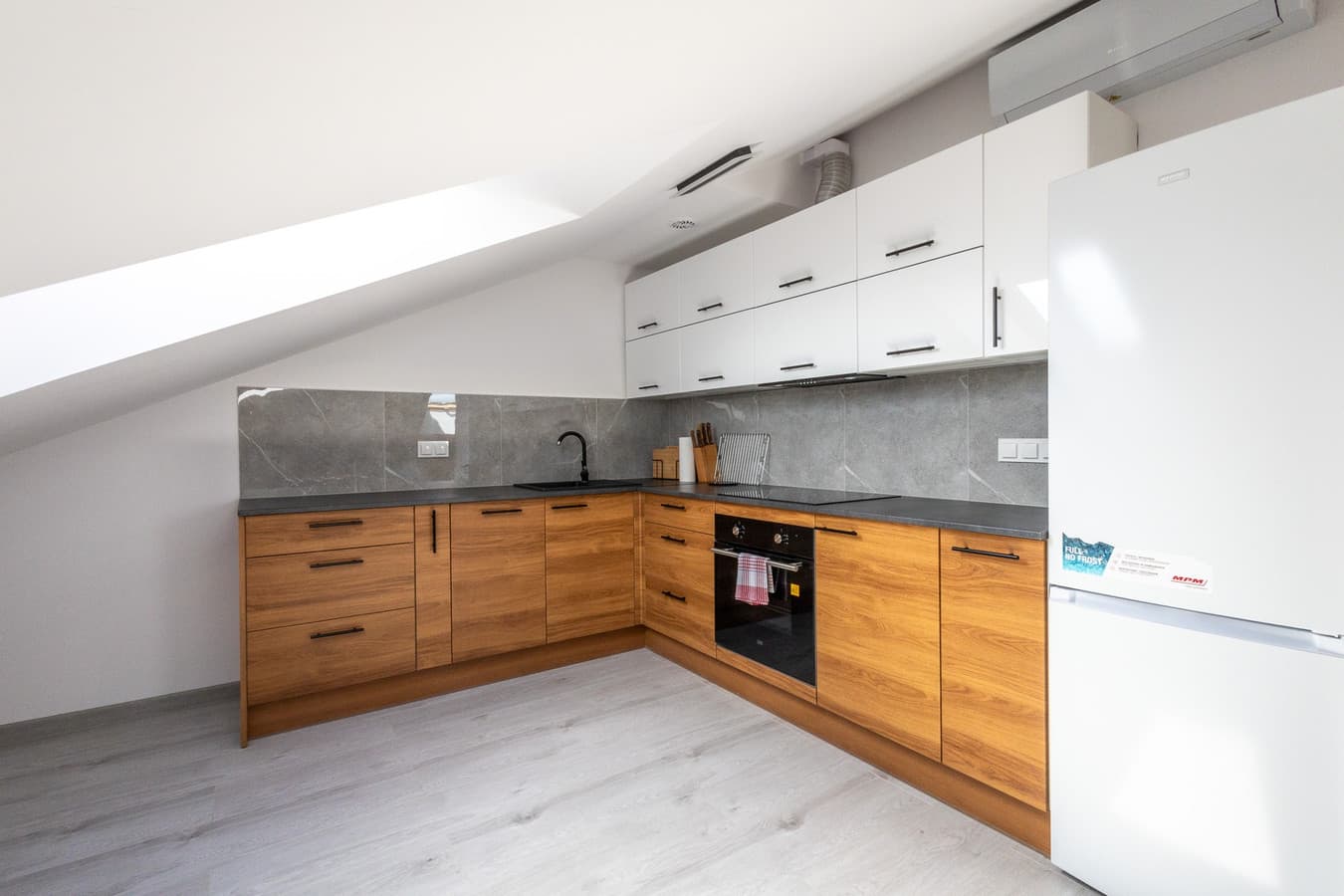 Przytulne 2-pokojowe z balkonem, Wawer, pełne wyposażenie - Zdjęcie 1/20