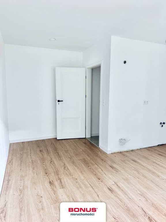 Nowoczesna kawalerka po remoncie w centrum Szczecina - Zdjęcie 2/6