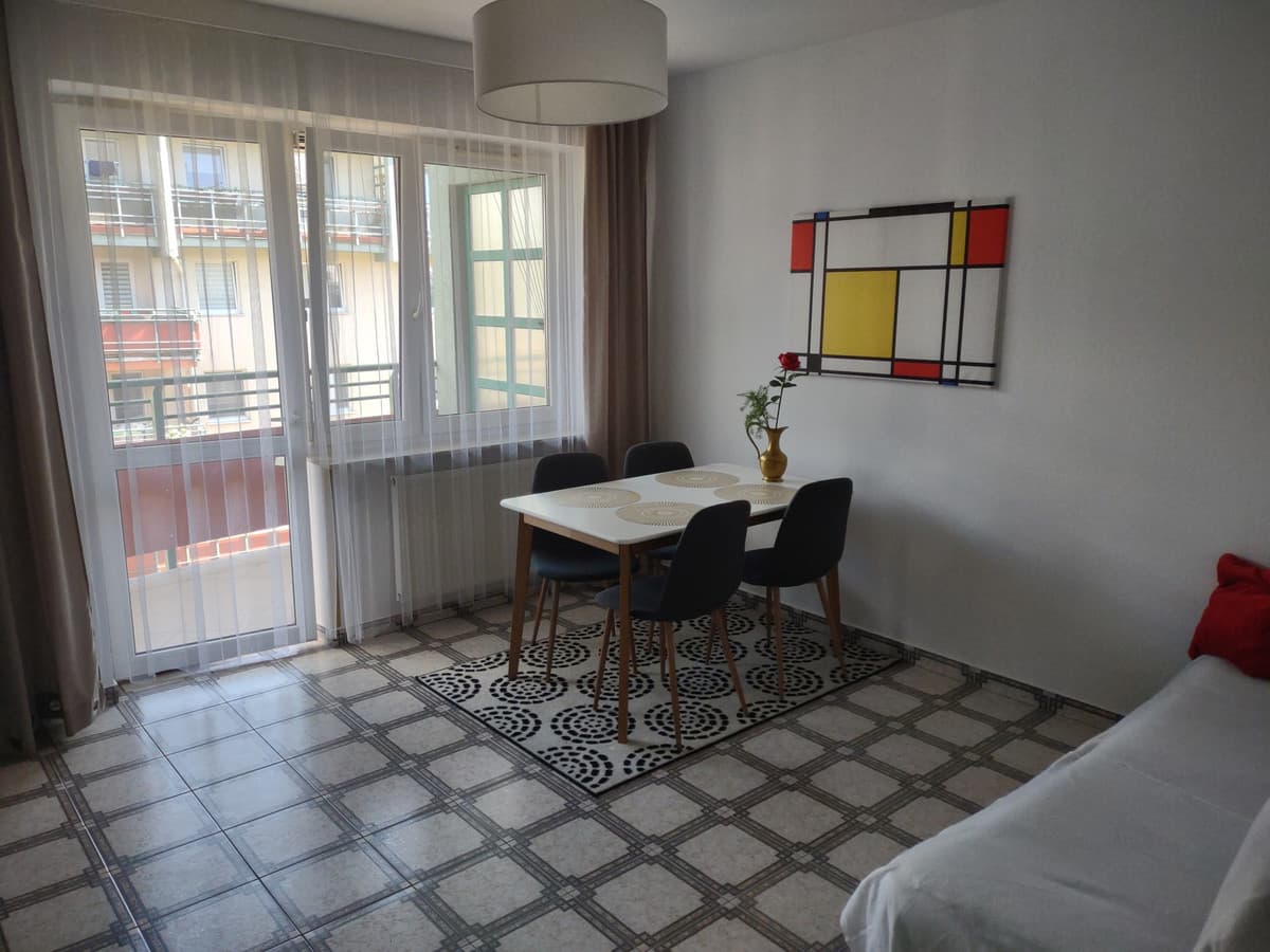 Odnowione mieszkanie 34m² na spokojnym Czechowie Północnym - Zdjęcie 1/12