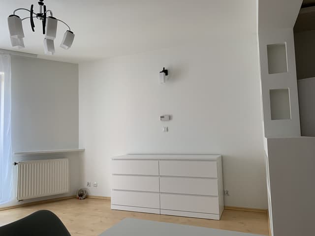 Komfortowa kawalerka w centrum Wrocławia blisko uczelni - Zdjęcie 3/8