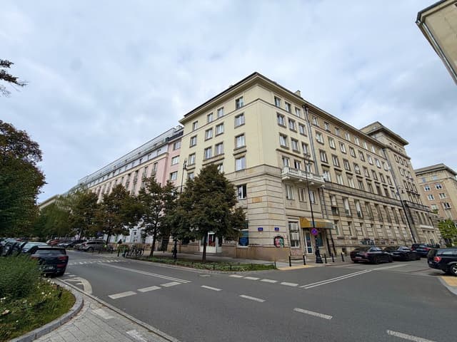 Ciche i jasne mieszkanie w centrum Śródmieścia z parkingiem - Zdjęcie 4/12