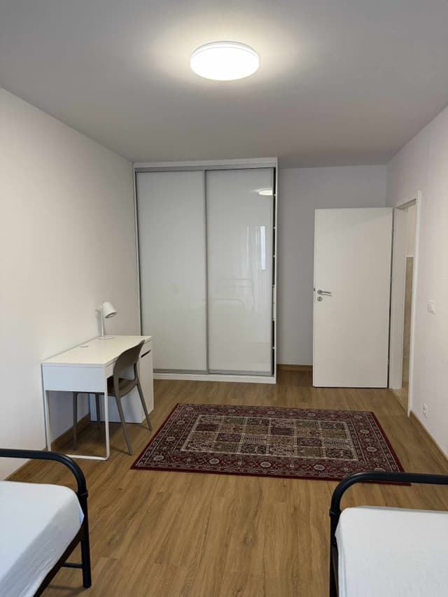 Komfortowe mieszkanie na Woli z dobrą komunikacją - Zdjęcie 2/6