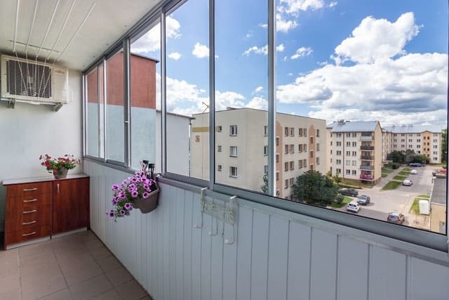 Wyremontowane, 3-pokojowe mieszkanie z balkonem, Nowe Miasto - Zdjęcie 3/13