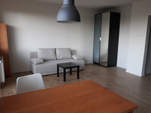 Przytulne mieszkanie w dobrze skomunikowanej dzielnicy - Zdjęcie 4/10