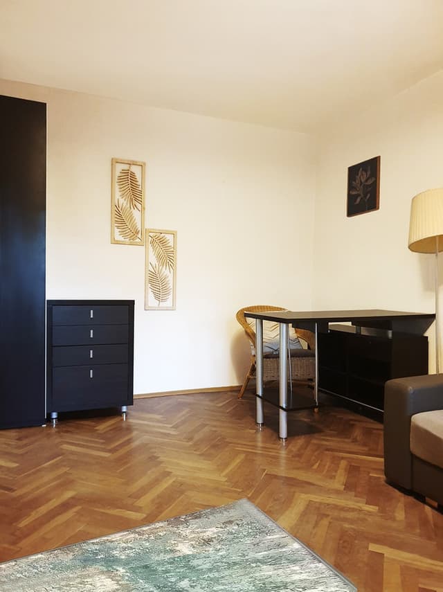 Umeblowane mieszkanie z osobną kuchnią na ul. Strycharskiej - Zdjęcie 3/10