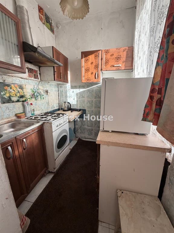 Dwupokojowe mieszkanie w centrum – niski czynsz, potencjał - Zdjęcie 4/5