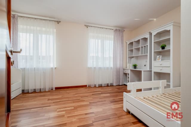 Wykończone w wysokim standardzie mieszkanie na Bacieczkach - Zdjęcie 4/13