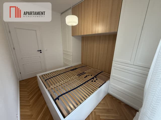 Nowoczesne mieszkanie z dębowym parkietem blisko UKW - Zdjęcie 4/13