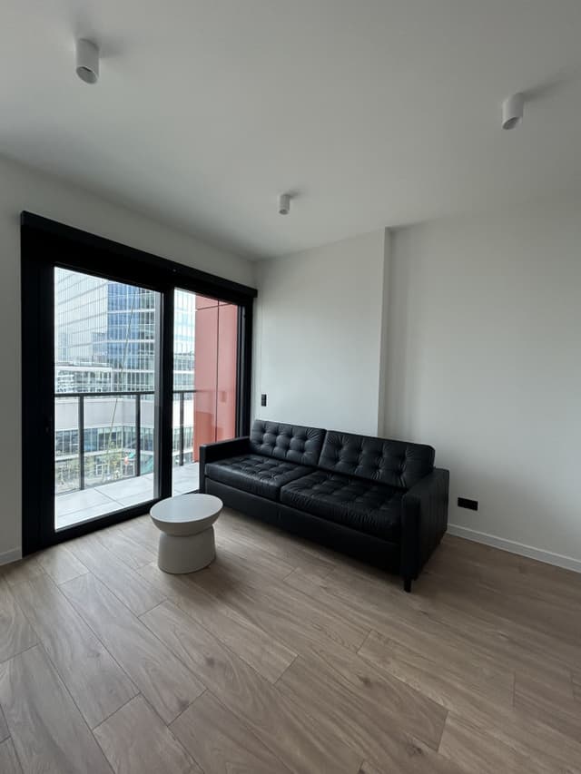 Nowoczesny apartament w centrum Warszawy, gotowy do zamieszkania - Zdjęcie 4/8