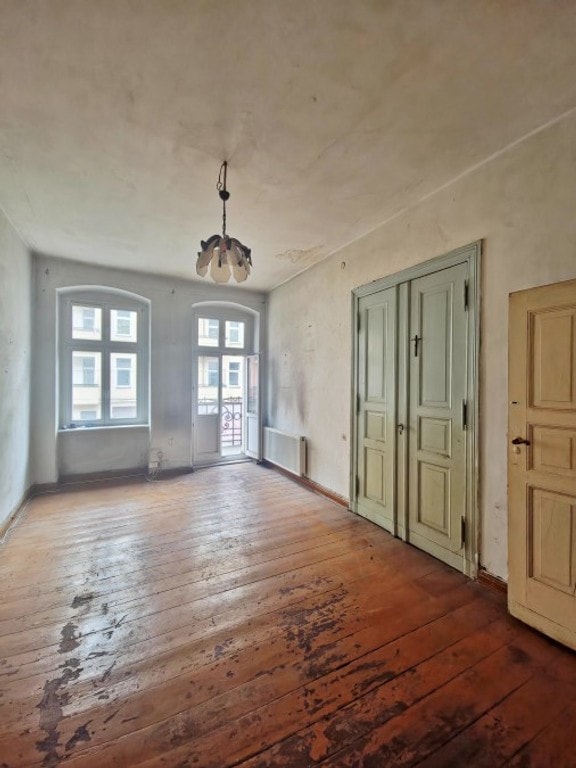 Przestronne 4 pokoje w kamienicy na I piętrze, Śródmieście - Zdjęcie 1/18