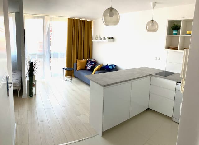 Stylowy apartament w centrum Warszawy przy ul. Grzybowskiej - Zdjęcie 2/16