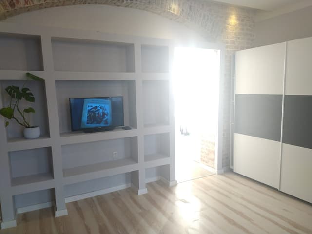 Przytulne mieszkanie w sercu Starego Miasta w Poznaniu - Zdjęcie 2/9