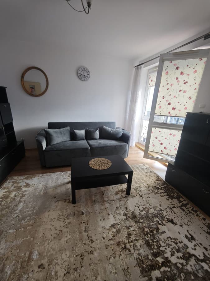 Przytulne mieszkanie w dobrze skomunikowanym Ursusie - Zdjęcie 1/7