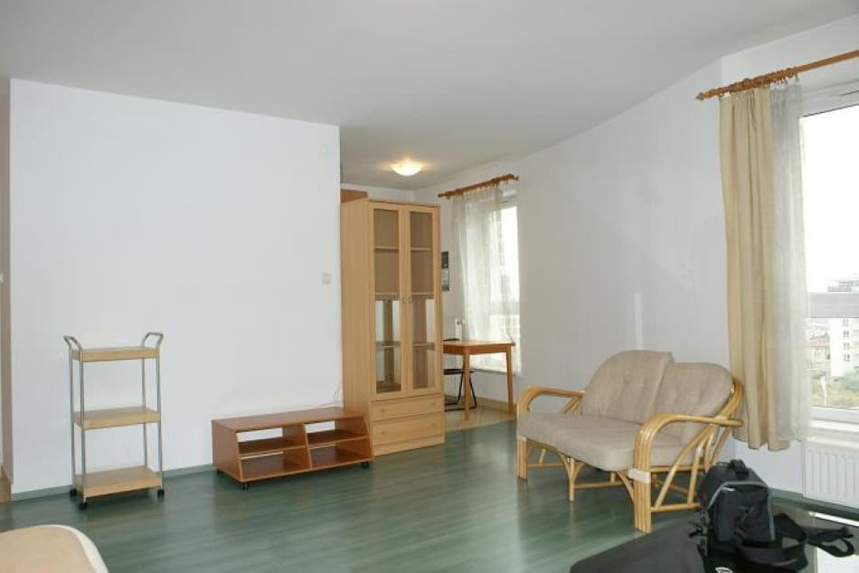 Przytulne 40m² na Ochocie - świetna lokalizacja, pełne wyposażenie - Zdjęcie 1/5