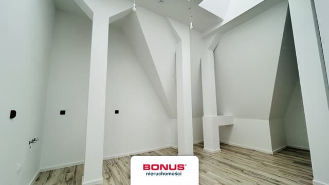 Stylowy apartament w centrum Щецина – Aleja JPII - Zdjęcie 2/7