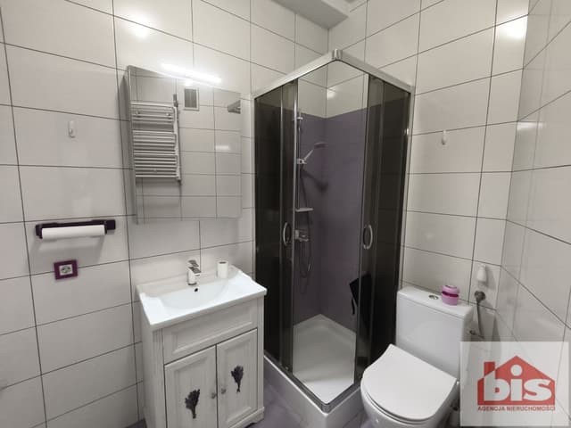 Stylowe 2 pokoje po remoncie w centrum z parkingiem - Zdjęcie 5/8
