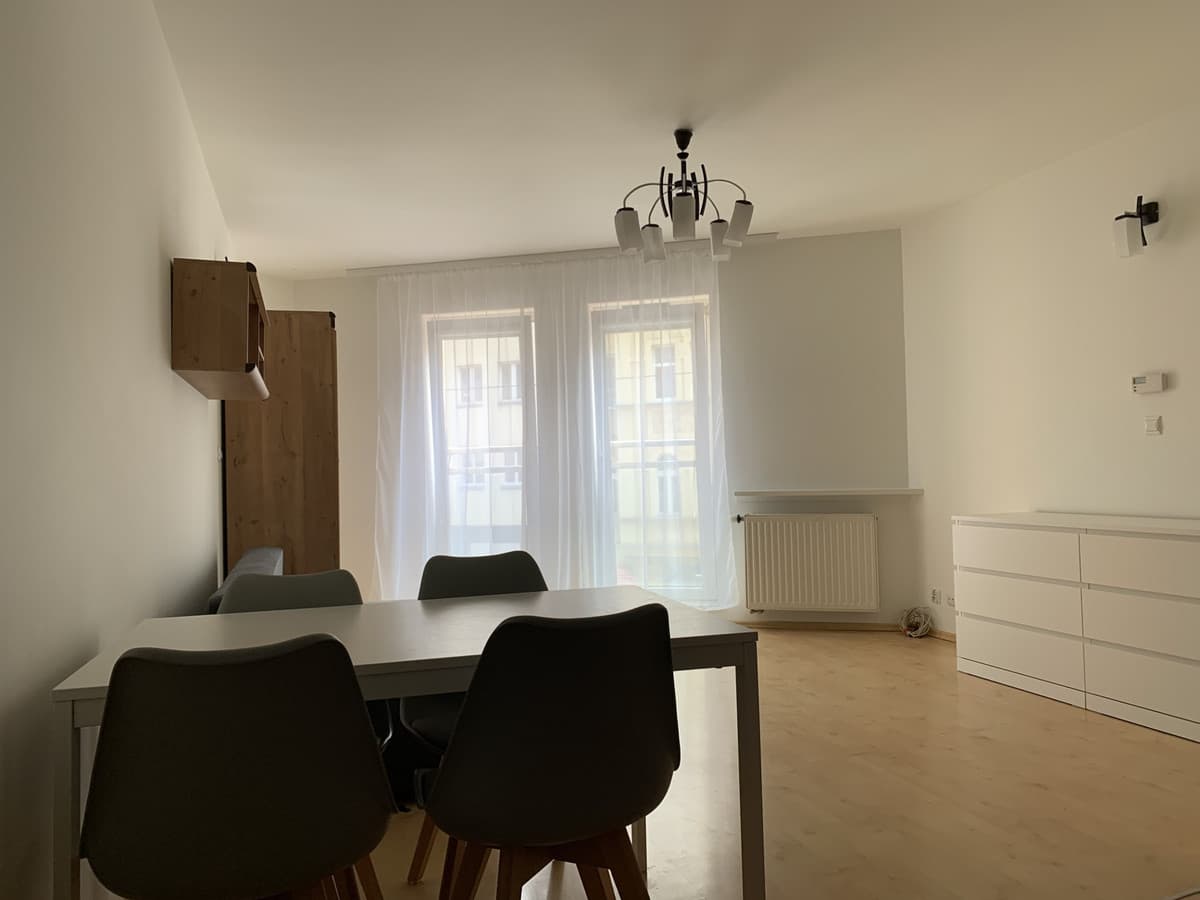 Komfortowa kawalerka w centrum Wrocławia blisko uczelni - Zdjęcie 1/8
