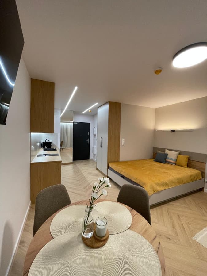 Nowoczesne studio w sercu Gdańska przy ul. Mostek - Zdjęcie 1/7