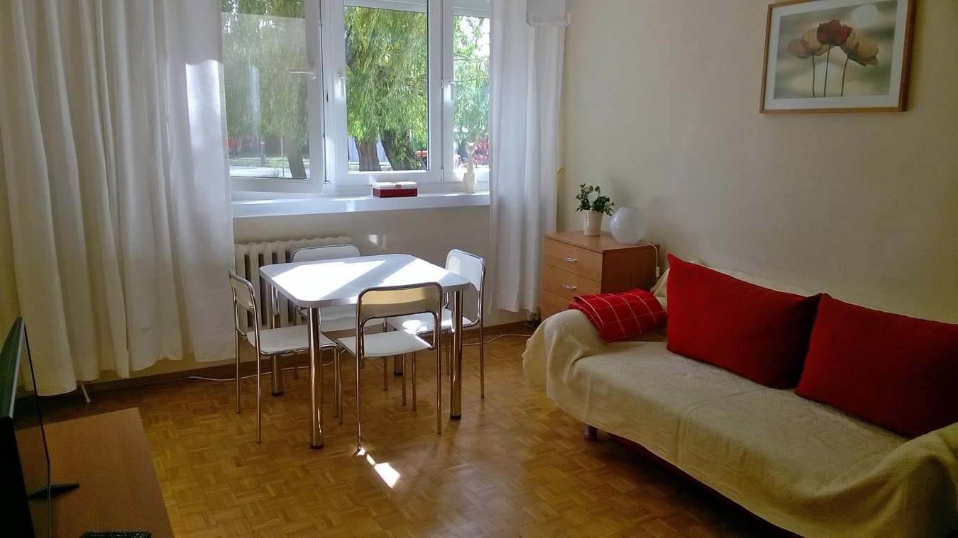 Ustawna kawalerka przy Parku Podolskim na Dąbrowie - Zdjęcie 1/6