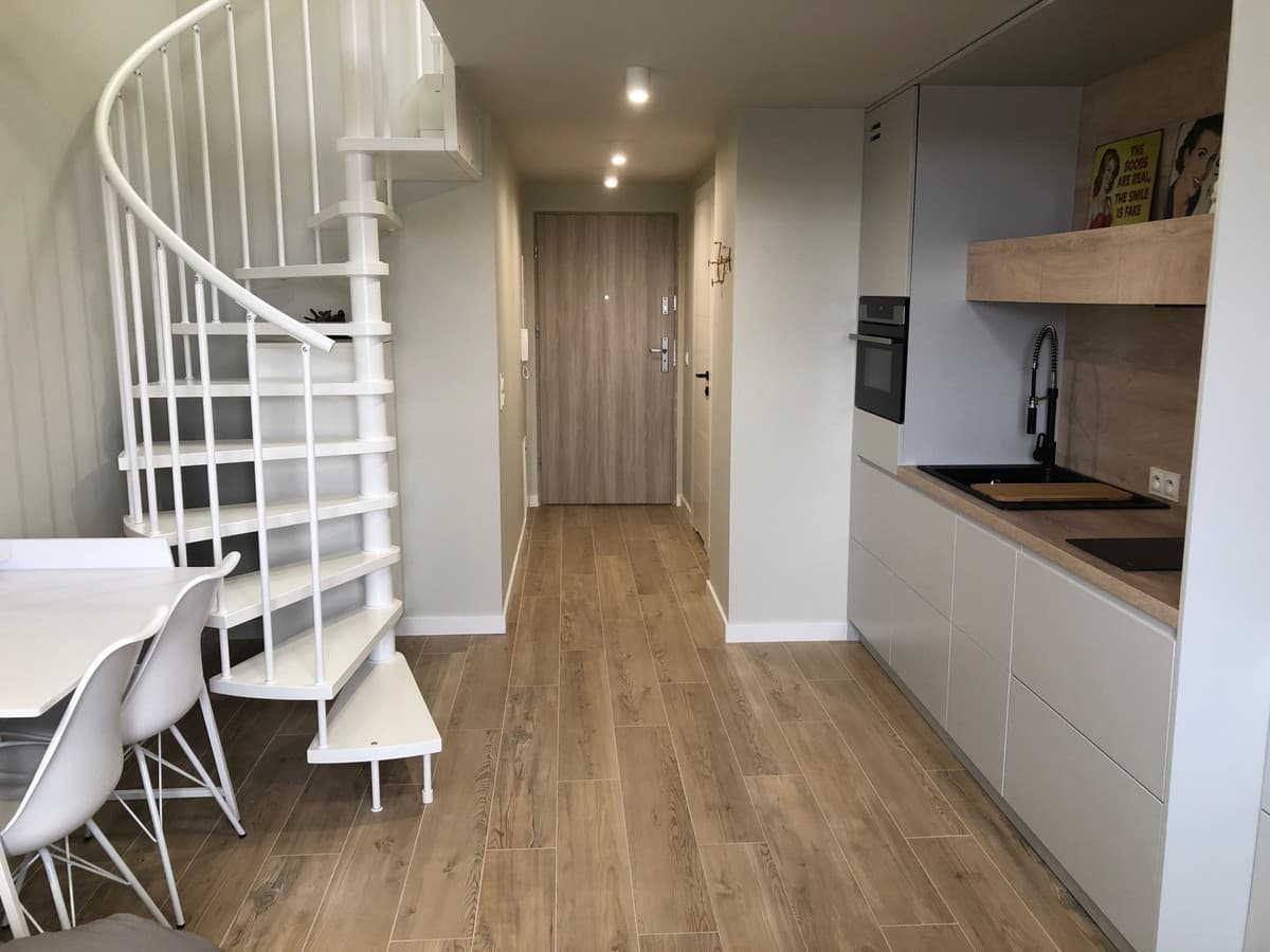 Umeblowane mieszkanie w Zwierzyńcu z mediami - Zdjęcie 1/16