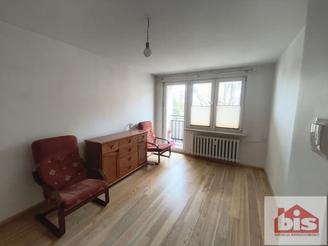 Rozkładowe 3 pokoje z balkonem i garażem, os. Mickiewicza - Zdjęcie 2/9