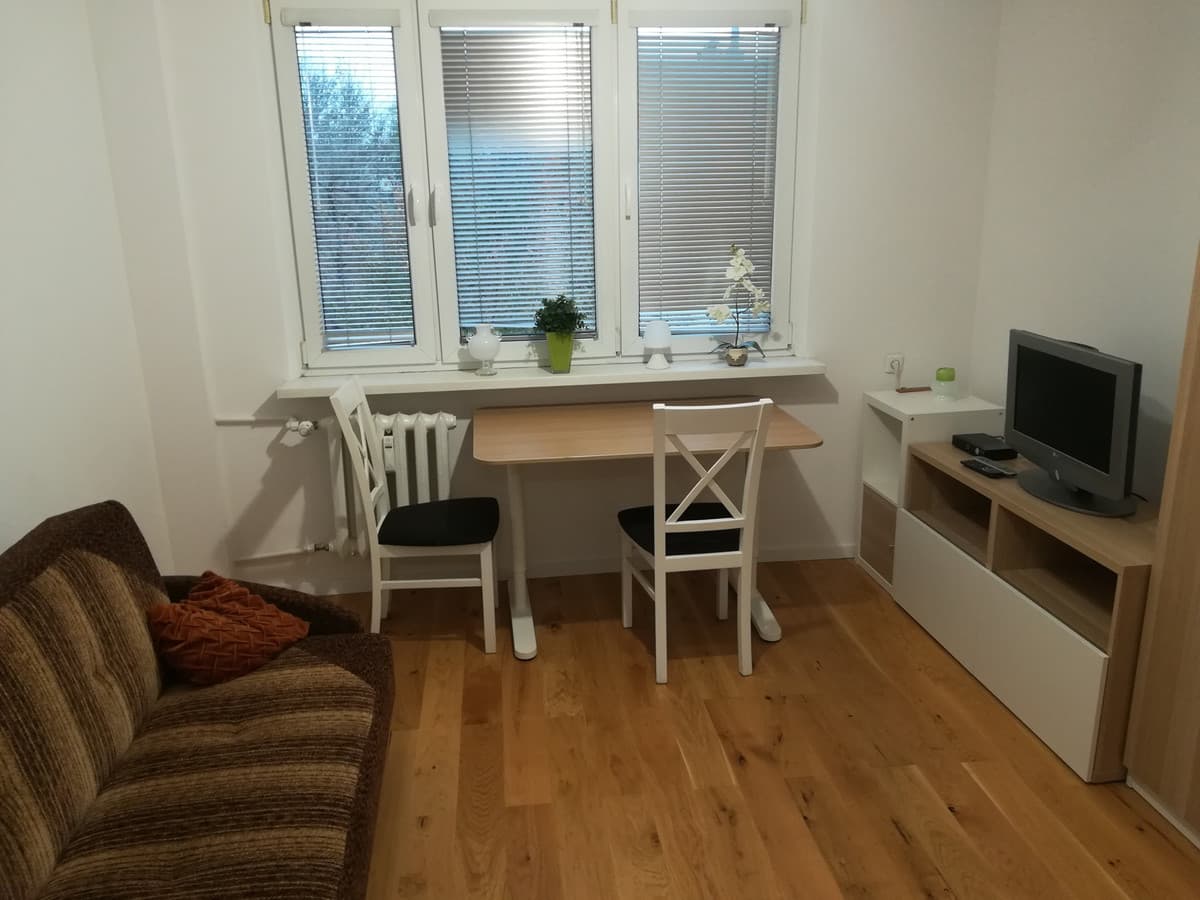 Urocza kawalerka w sercu Ochoty - doskonała lokalizacja - Zdjęcie 1/6