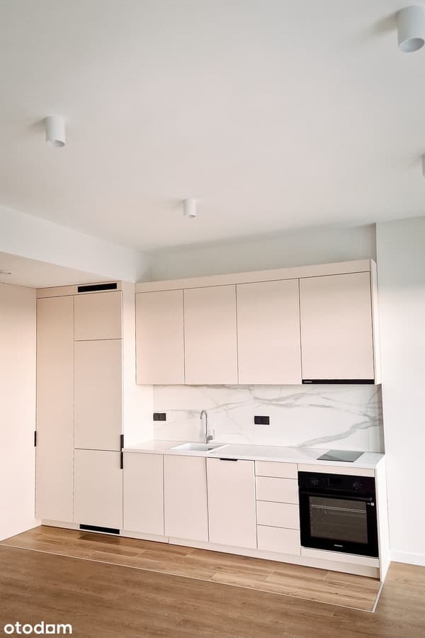 Luksusowy apartament w Towarowa Towers przy Rondo Daszyńskiego - Zdjęcie 2/11