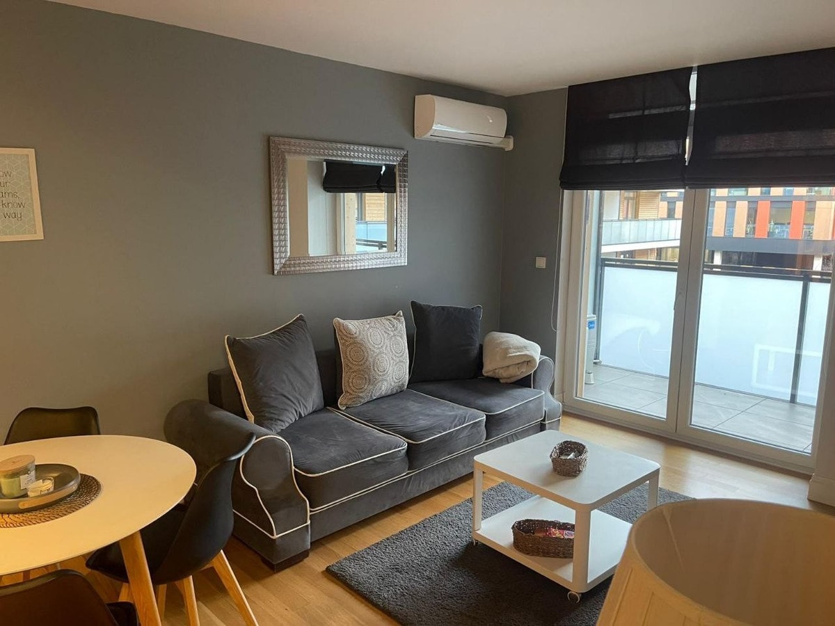 Umeblowane mieszkanie Stare Miasto z garażem - Zdjęcie 1/12