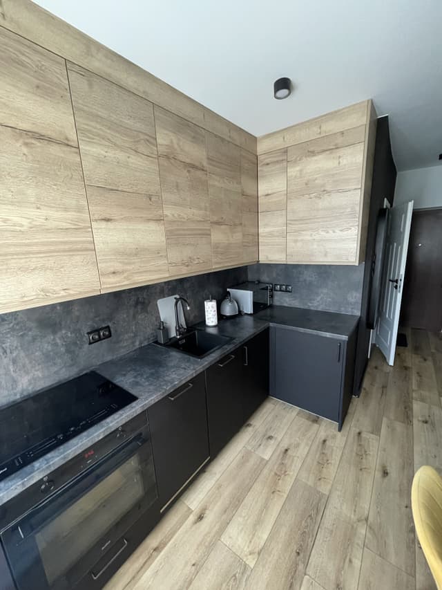 Jasny apartament w sercu prestiżowego Żoliborza - Zdjęcie 2/21