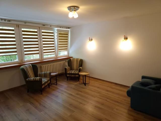 Kompaktowe mieszkanie w prestiżowym Śródmieściu - Zdjęcie 2/5