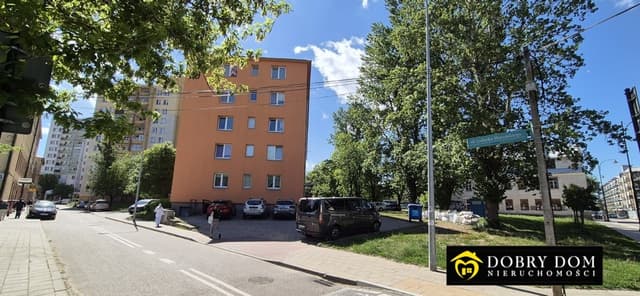 Odświeżone mieszkanie blisko centrum – idealne pod inwestycję - Zdjęcie 3/10
