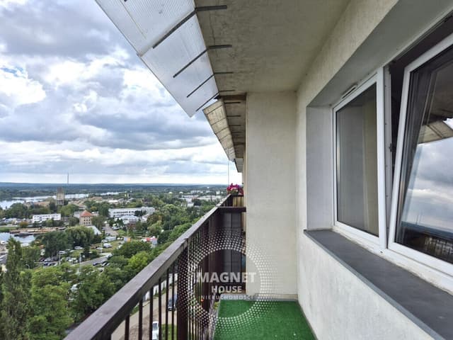 Słoneczna kawalerka z balkonem i widokiem na Odrę - Zdjęcie 5/14