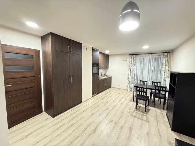 Komfortowe mieszkanie w prestiżowej lokalizacji Dębnik - Zdjęcie 2/13