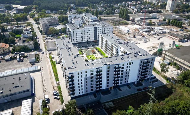 Przestronne i komfortowe mieszkanie w Bydgoszczy - Zdjęcie 3/4