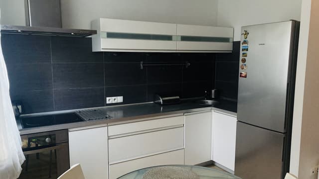 Dwupokojowe mieszkanie w Mistrzejowicach - Zdjęcie 2/8