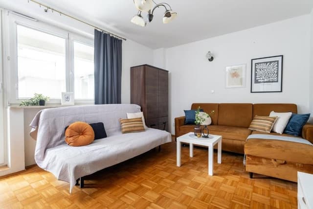 Cichy apartament w centrum Woli z балкоnem i ochroną - Zdjęcie 2/14
