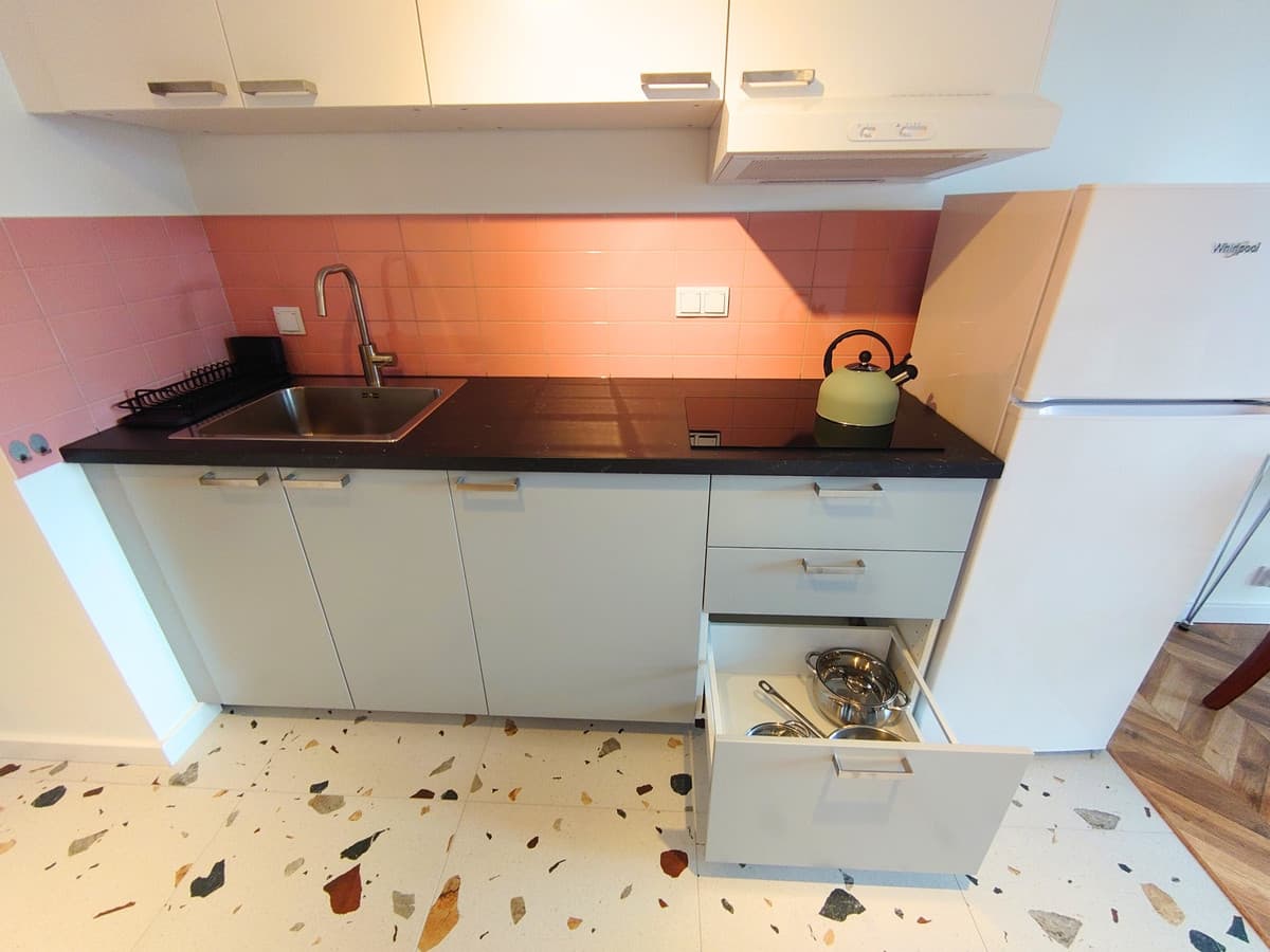 Przytulna kawalerka w sercu Pragi-Południe - Zdjęcie 1/19