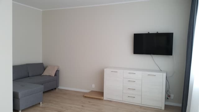 Umeblowane mieszkanie w świetnej lokalizacji - Zdjęcie 3/10