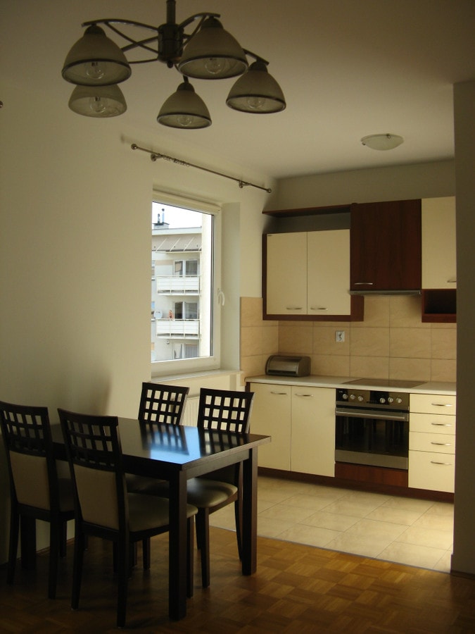 Komfortowe mieszkanie na Pradze-Północ z dobrą lokalizacją - Zdjęcie 1/5