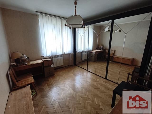 Mieszkanie z potencjałem przy ul. Zwierzynieckiej na Piaskach - Zdjęcie 3/8