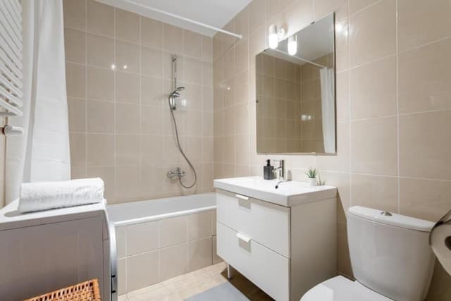 Cichy apartament w centrum Woli z балкоnem i ochroną - Zdjęcie 5/14