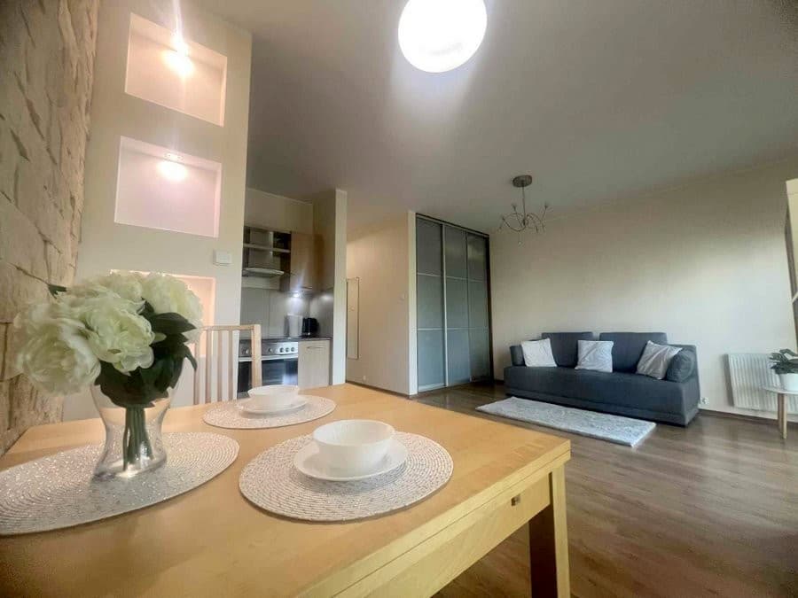 Nowoczesne mieszkanie w sercu Strzyży, w pełni wyposażone - Zdjęcie 1/7